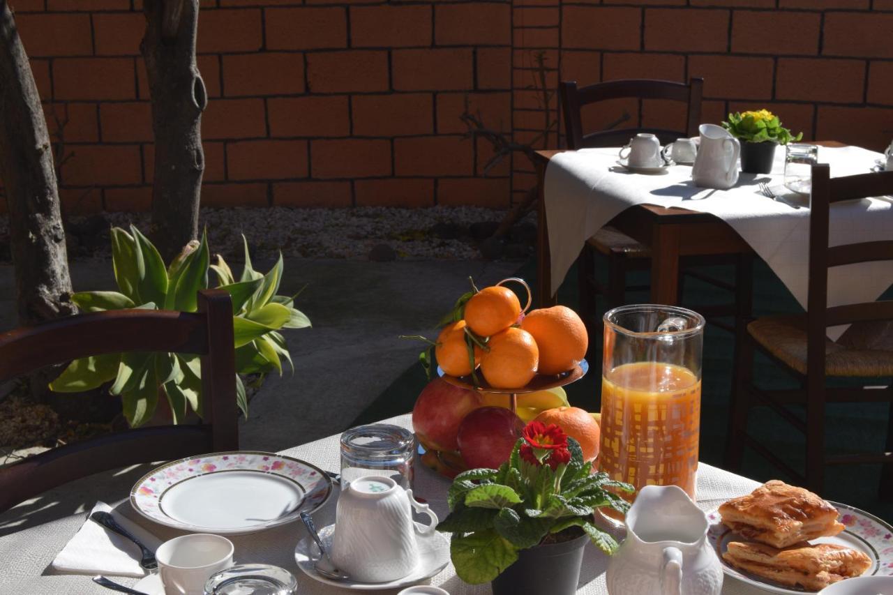 Su Fassoi Cabras Bed and Breakfast Buitenkant foto