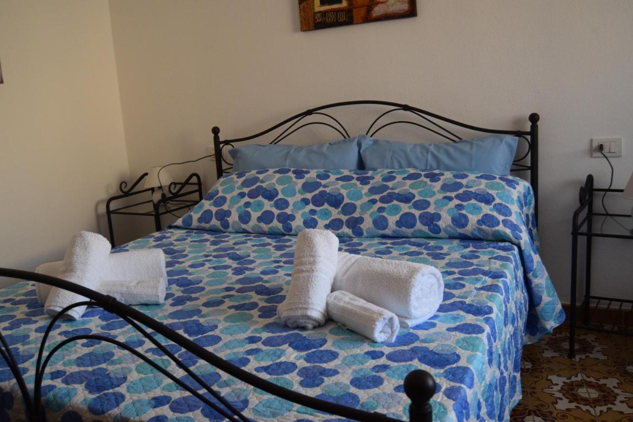 Su Fassoi Cabras Bed and Breakfast Buitenkant foto